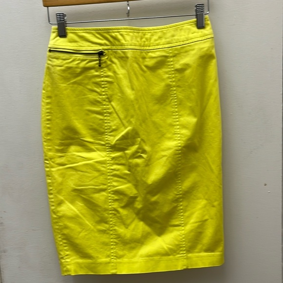 Pencil Skirt In Bright Yellow Size 4 - Picture 1 of 10